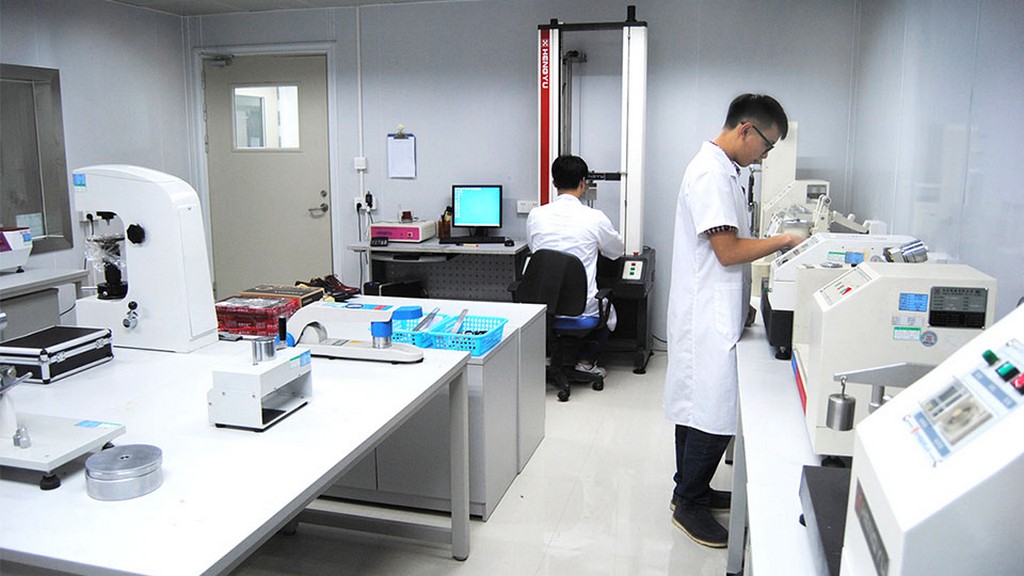 ASTM F1758-05 Tutma Dereceli Salıncaklı Kapılarda Kullanılan Tutma Menteşeleri İçin Standart Test Yöntemleri