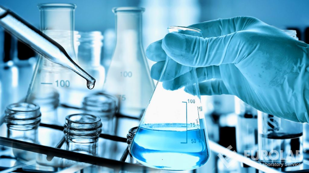 DIN 53497 Plastiklerin Testi - Harici Mekanik Stres Olmadan Termoplastik Kalıp Malzemelerinden Yapılmış Kalıplarda Sıcak Depolama Testi
