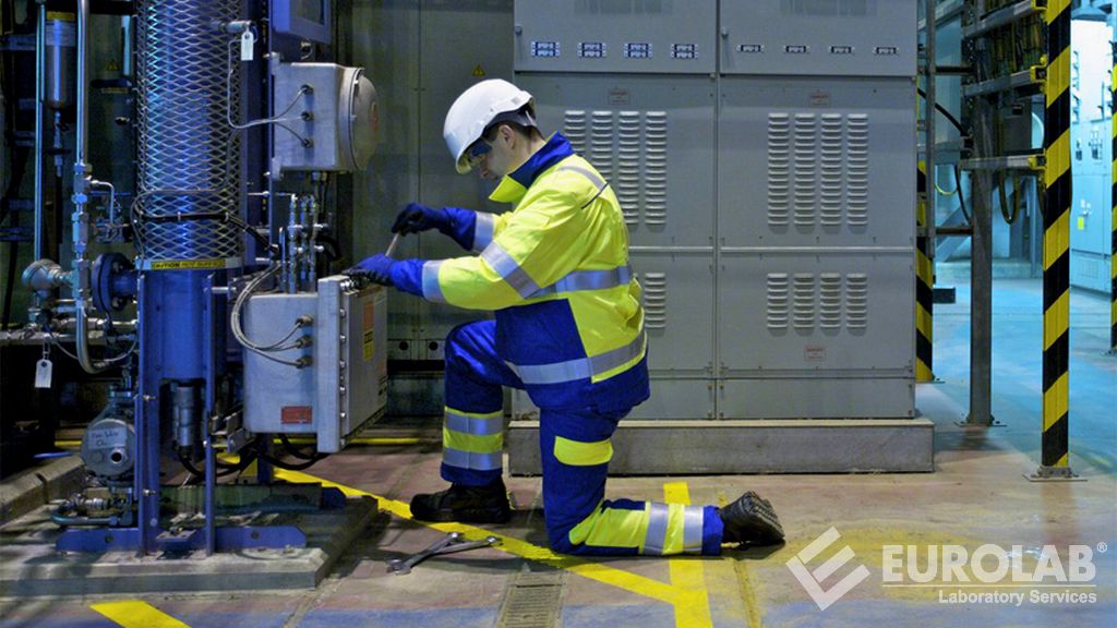 EN ISO 1149 Protekta Vestaĵo - Elektrostatikaj Propraĵoj