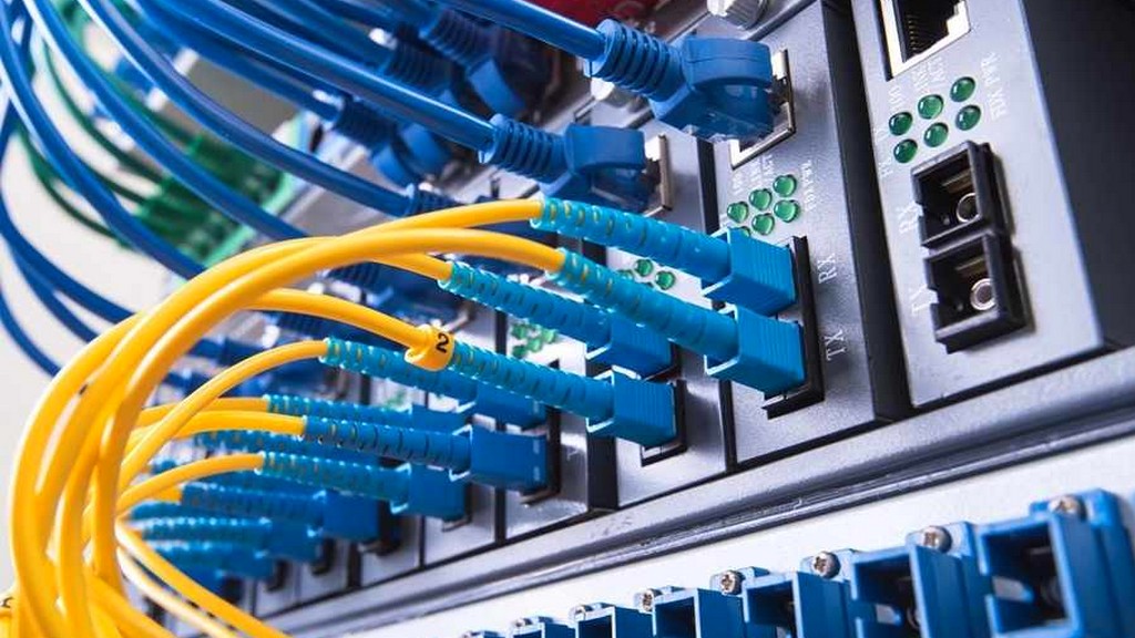 IEC EN 61850-4 Reti e sistemi di comunicazione per l'automazione della distribuzione dell'energia - Parte 4: Gestione dei sistemi e dei progetti IEC EN 61850-4 Reti e sistemi di comunicazione per l'automazione della distribuzione dell'energia - Parte 4: Gestione dei sistemi e dei progetti