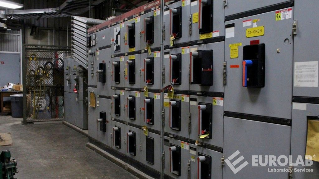 IEEE 317 Gruppi di penetrazione elettrica in strutture di recinzione per stazioni di generazione di energia nucleare