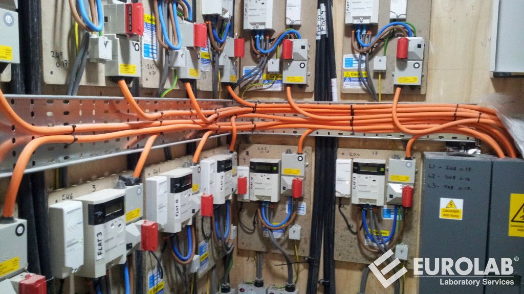 IK-09 Gradi di protezione forniti dalle custodie per apparecchiature elettriche contro gli impatti meccanici esterni IK-09 Gradi di protezione forniti dalle custodie per apparecchiature elettriche contro gli impatti meccanici esterni