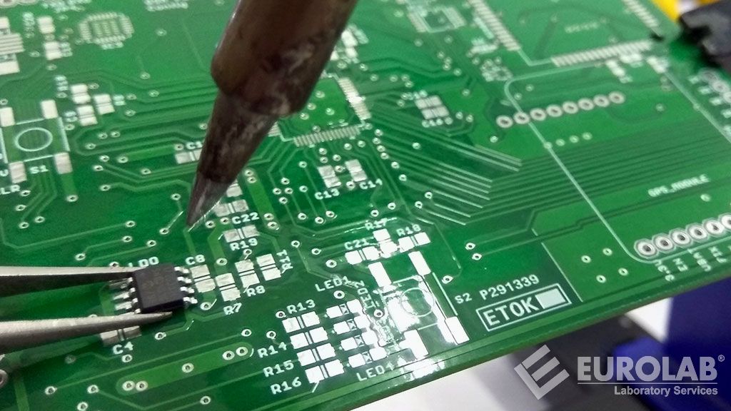 Exigences IPC J-STD-006C pour les alliages de soudure de qualité électronique et les soudures solides à flux et sans flux pour les applications de soudure électronique