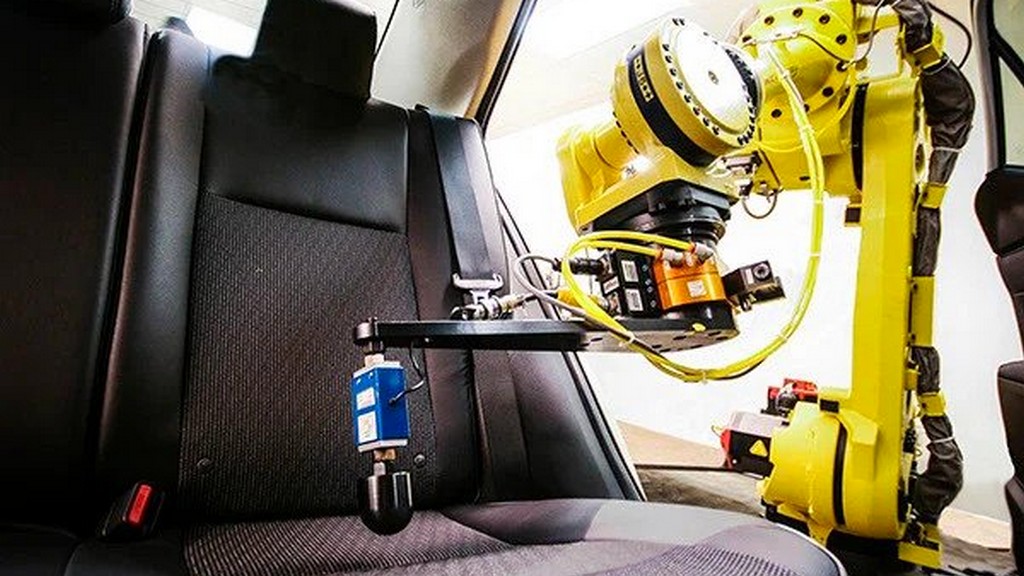 Jaguar Land Rover STJLR.51.5262 Dekore Edilmemiş Plastiklerin Performans Gereksinimleri