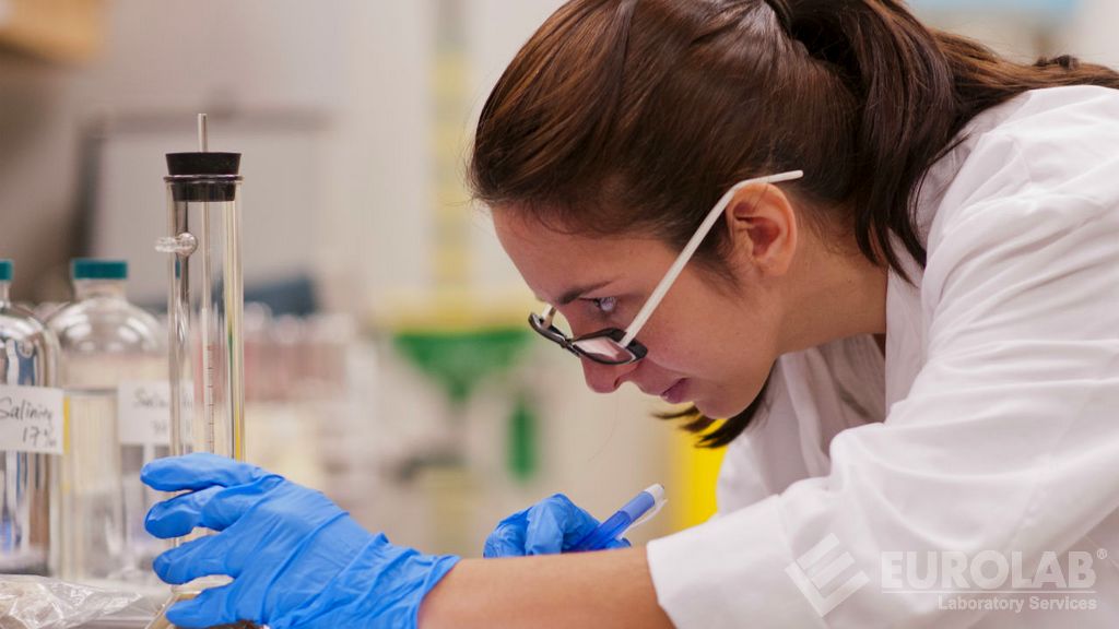 Determinazione della concentrazione di massa di anidride solforosa (SO2) (TS ISO 7935)