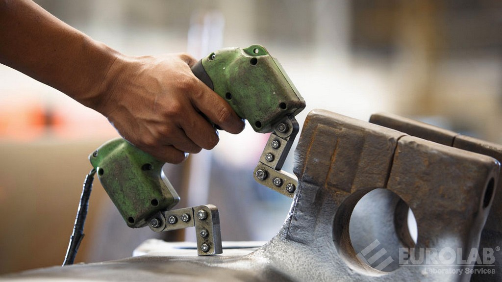 Test con particelle magnetiche Test con particelle magnetiche