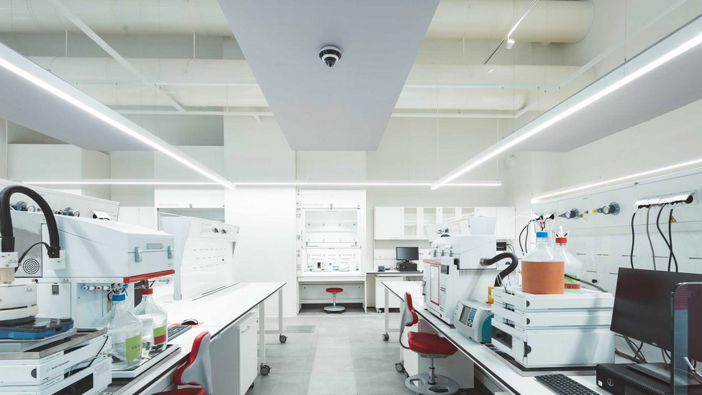 Mercedes-Benz MBN 51000-5 Polimer Bazlı Malzemeler, Malzeme Sistemleri ve Yarı Mamul Ürünler - Bölüm 5: Hava Koşullarına Dayanıklılık Testleri