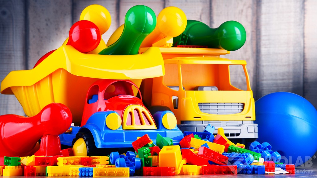 Test di giocattoli e prodotti per la cura dei bambini