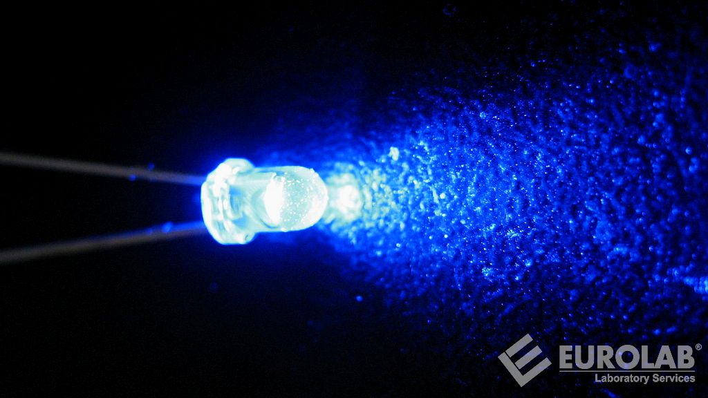 SAE J567 Işık Kaynağı Tutma Sistemi