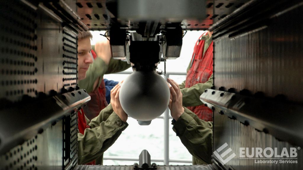 Ambiente elettromagnetico operativo marino massimo della NATO generato da radio e radar STANAG 1307 Ambiente elettromagnetico operativo marino massimo della NATO generato da radio e radar STANAG 1307