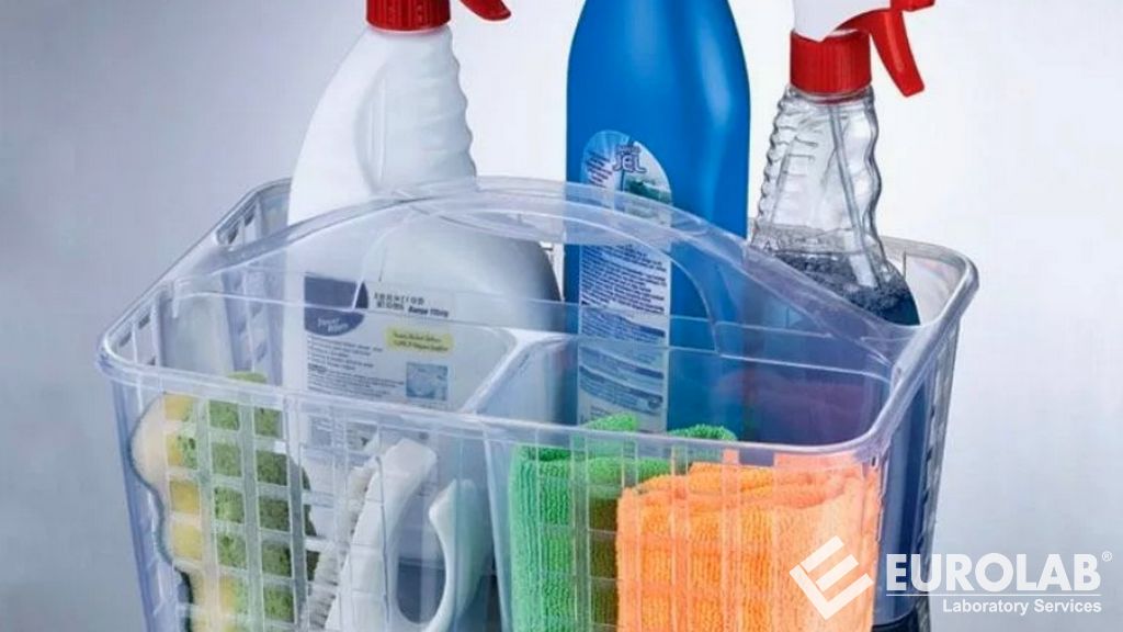 Agents de nettoyage TS 13396 - Utilisés comme dégraissant et nettoyant dans les équipements de cuisine