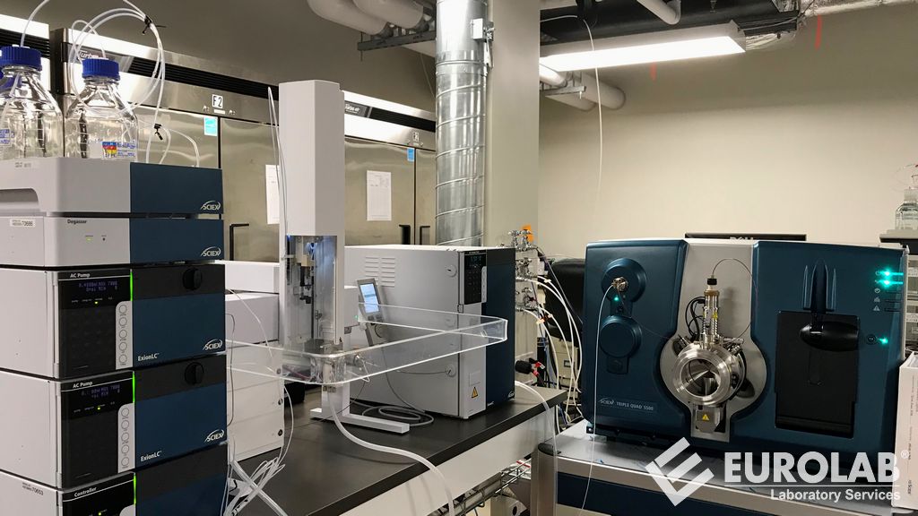 VW PV 3920 İç Döşeme İçin Metalik Olmayan Malzemeler - Yoğunlaşabilen Bileşenlerin Belirlenmesi (Fotometrik Yöntem)